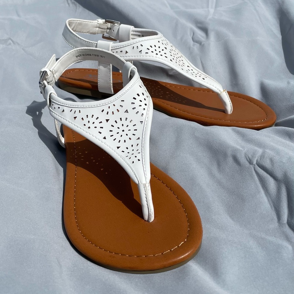 Arizona Jean Co. Sari sandals